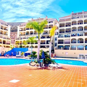 https://penthouse-sea-view-los-cristianos.tenerifehoteles.net